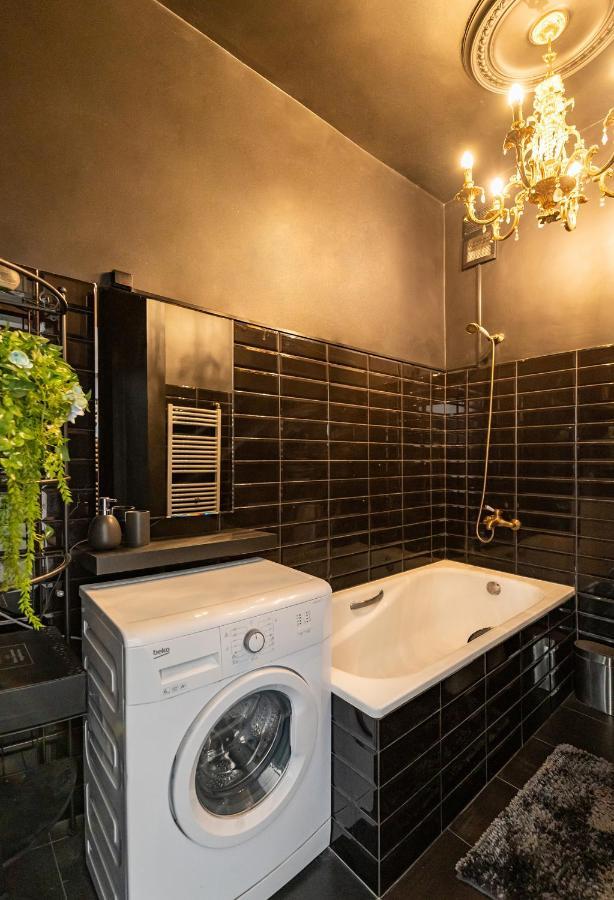 Retro Studio Old Town Apartment By Hostlovers Каунас Екстер'єр фото