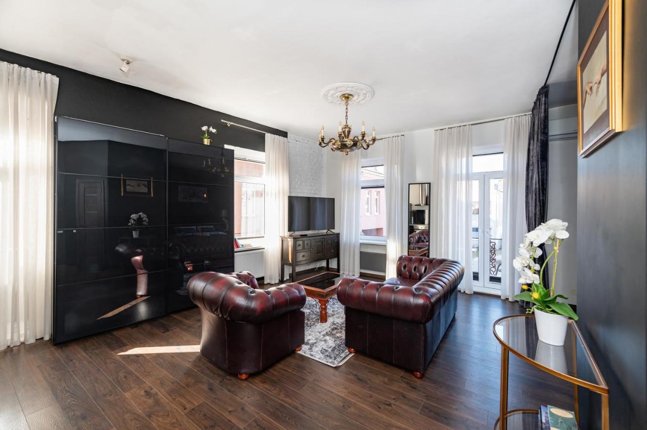 Retro Studio Old Town Apartment By Hostlovers Каунас Екстер'єр фото